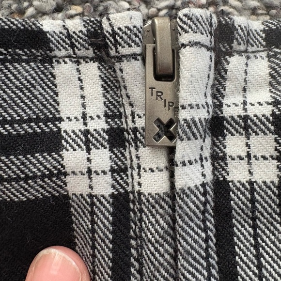 Tripp NYC- Punk Plaid Buckle Skirt - Picture 4 of 7